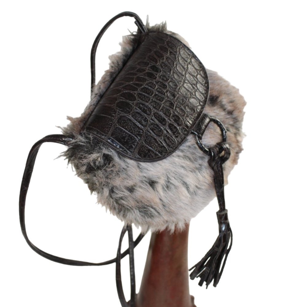 Bueno Funky Retro Faux Fur & Croc Leather Accent With Tassel Crossbody B… - Picture 2 of 6